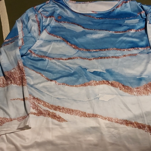 3/4 sleeve shirt - Picture 1 of 5